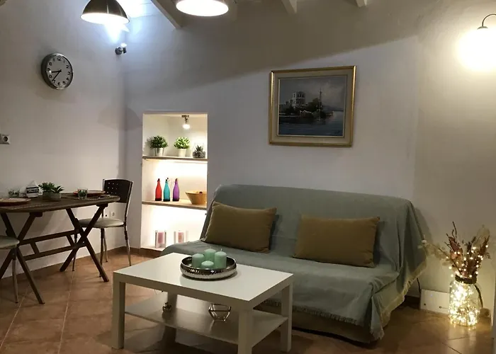 Ilias House